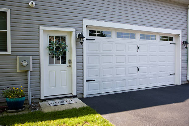 24/7 Emergency Garage Door Panel Replacement experts in Anna, TX